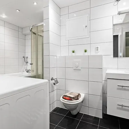 2 Bedroom Spacious Family Friendly Easy Access To Bus, Shops شقة ستافانجر